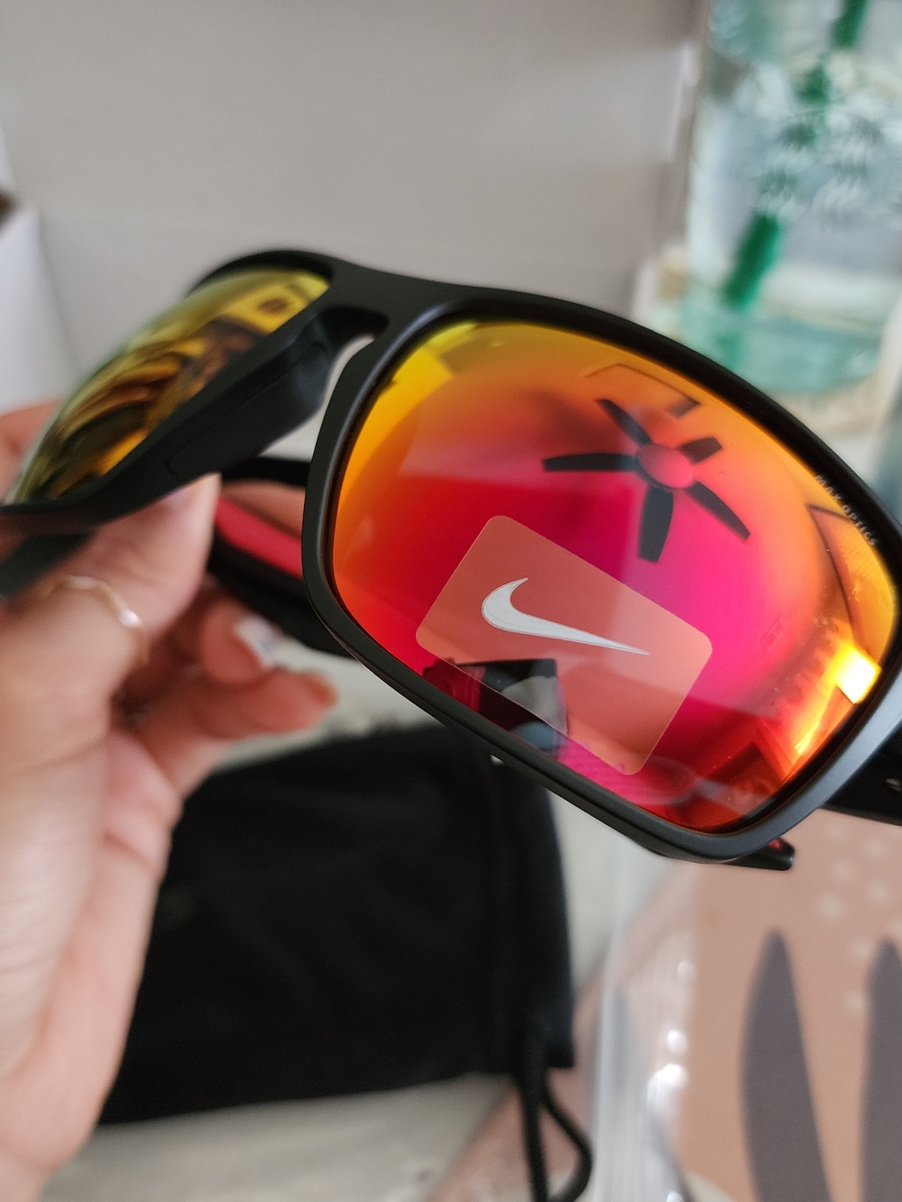 [NIB] Nike Men’s Black Frame Sunglasses with Red-Orange Mirrored Lenses